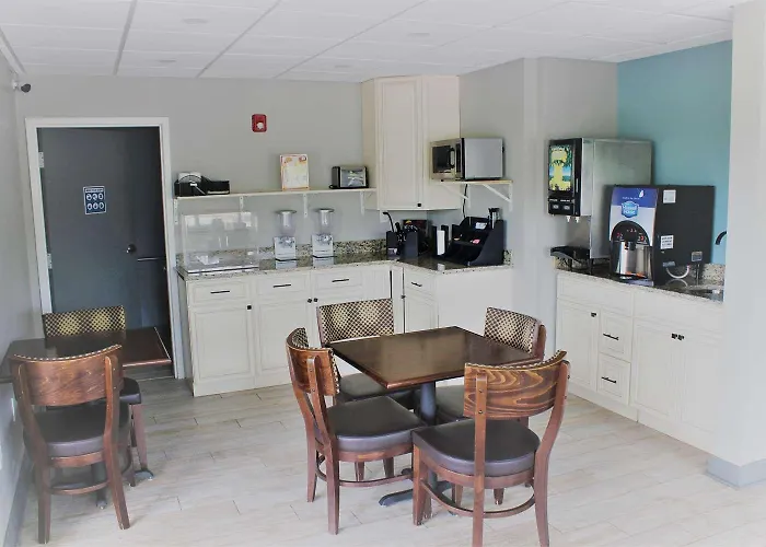 Beach Hotels Riverfront Inn Conway